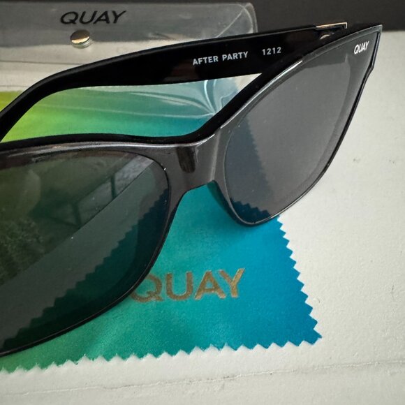 Quay After Party Black Sunglasses - Picture 3 of 4